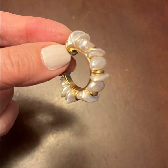 Gold tone and Pearl Accent Hoop Earrings - Women Jewelry - Picture 3 of 6